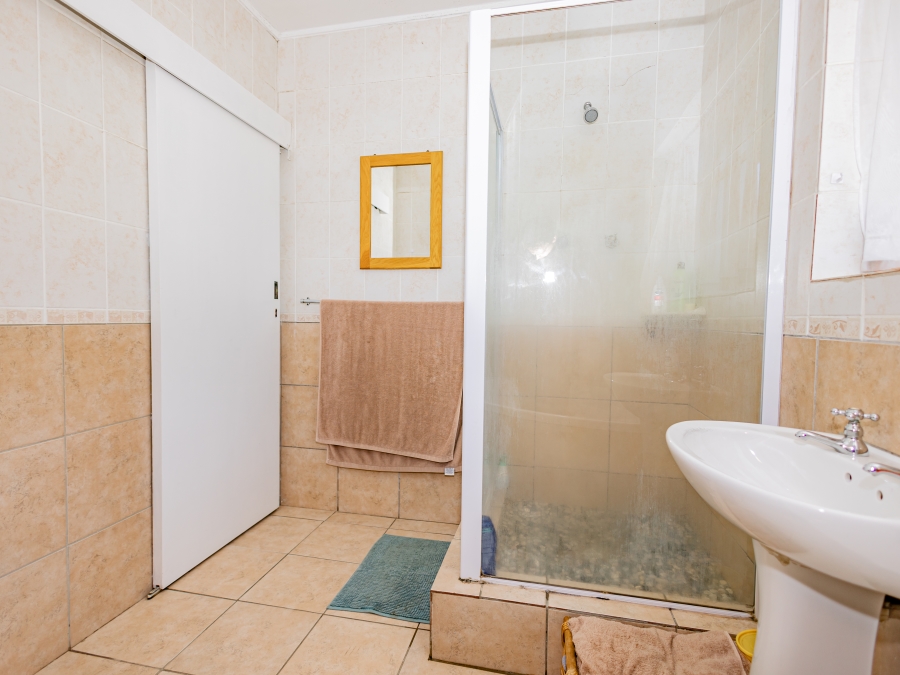 4 Bedroom Property for Sale in Kenridge Western Cape